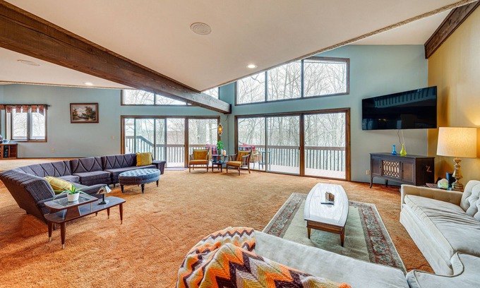 Hubertus House | Unique Hubertus Home with Game Room & Fire Pit Awaits!