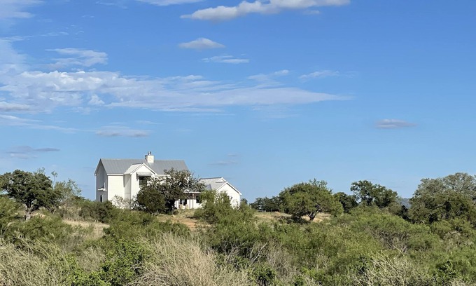 Llano House | Experience Eclipse Totality Near Llano with Family Amenities