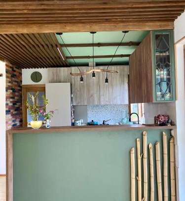 Vanadzor House | Eco Art House: Family-Friendly Retreat with Unique Style