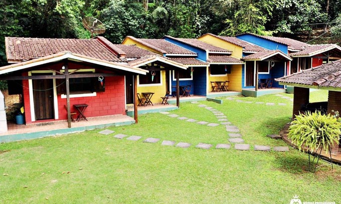 Figueira Ski Chalet | Eco Chalés Luar das Marés: Family-Friendly & Pet Welcoming