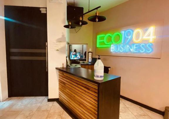 Santo Domingo de los Colorados Apartment | Eco-Friendly Retreat at Ecobusiness 1904 with Breakfast