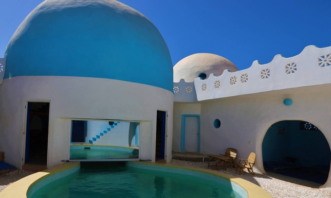 Niaga Villa | Eco-Friendly Guest House Steps from the Beach with Pool