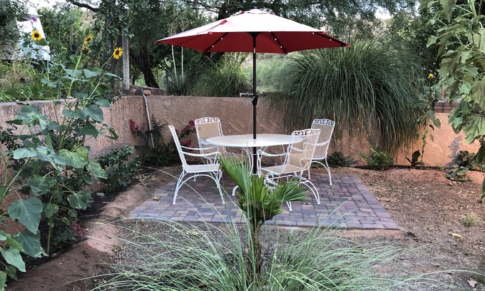 Cornville House | Eco-Conscious Retreat: Guest Rated 10/10 with Great Amenities