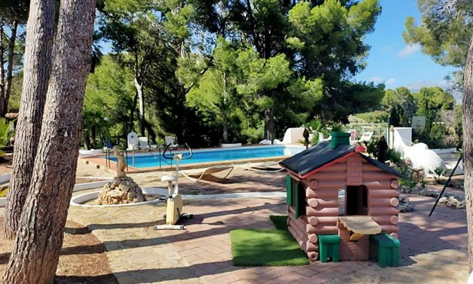 La Nucia House | Eco Retreat with Ducks, Chickens & Unique Amenities