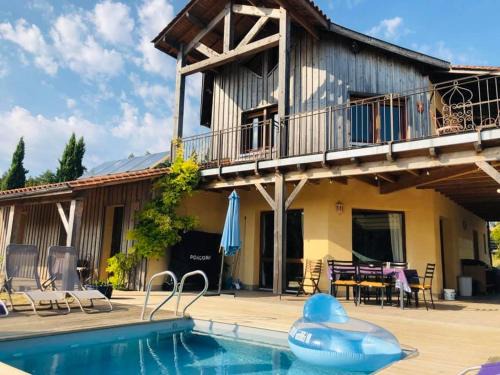 Plazac Apartment | Relax at Eco-Lodge Étoile de Jor - Pet Friendly Retreat