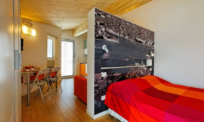 Favaro Veneto Apartment | Eco Suite 3: Relaxing Getaway with Pool and Spa Amenities
