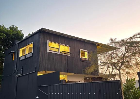 Baddegama Bed & Breakfast | EcoGrip Boathouse EcoRoom: Pet-Friendly Retreat with Pool