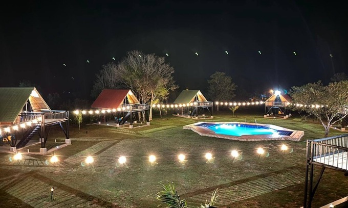Menegua Cottage | Ecohotel El Obelisco: Family-Friendly Retreat with Pool