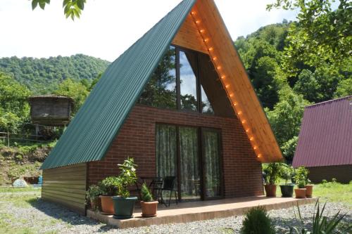 Khelvachauri Ski Chalet | Ecohouse Machakhela 4: Family-Friendly Retreat with Breakfast