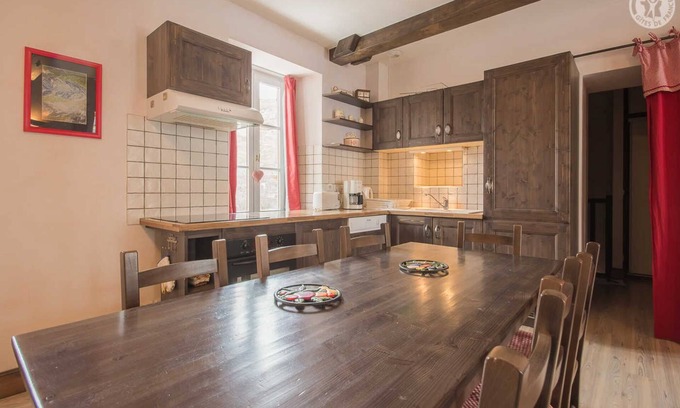 Le Chalmieu House | Cozy Ecole du Village: Family-Friendly Retreat Near Ski Slopes