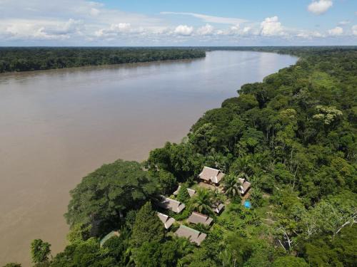 Tambopata Cabin | Pet-Friendly Ecolucerna Lodge Tambopata with Ocean Views