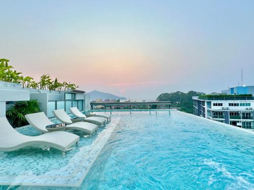 Bang Sare Apartment | Eco-Friendly Retreat at ECOndo Bangsaray with Ocean Views