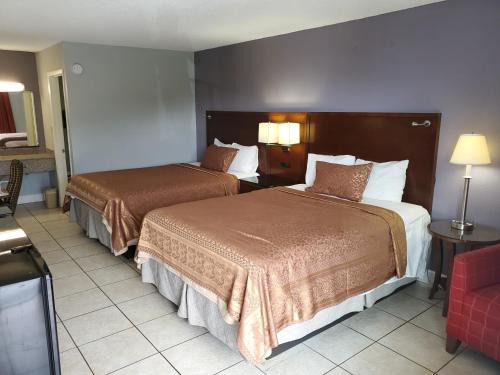National Gardens Hotel | Budget-Friendly Econo Inn - Pet-Friendly Stay in Ormond Beach