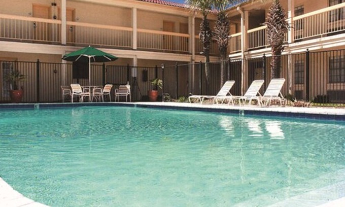 Lafayette Hotel | Budget-Friendly Econo Lodge with Pool and Family Amenities
