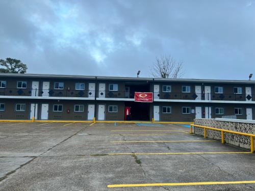 Gretna Hotel | Comfortable Econolodge: 5-Star Stay with Family-Friendly Amenities