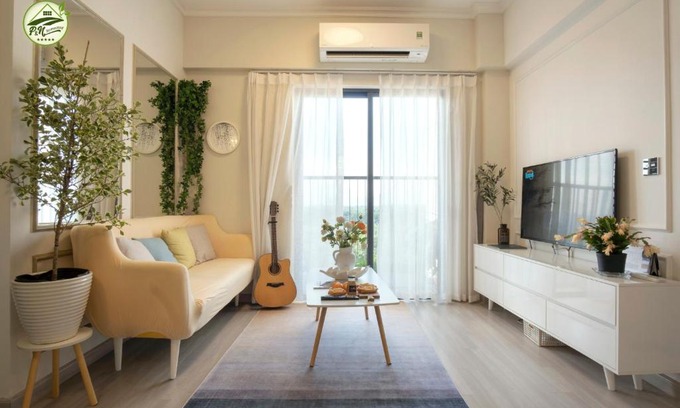 Long Hung Apartment | Top-Rated Ecopark Homestay with Pool & Family-Friendly Amenities