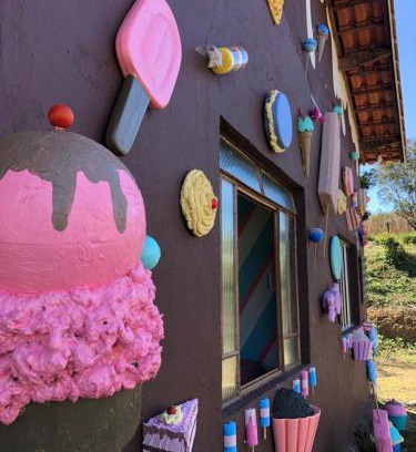 Caxambu Bed & Breakfast | Relax at Ed Rotela: Family-Friendly with Pool & Hot Tub