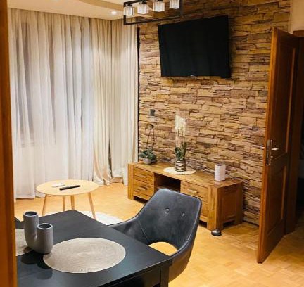 Devin Apartment | Family-Friendly Eda Aparts with Kitchen & Top Guest Rating