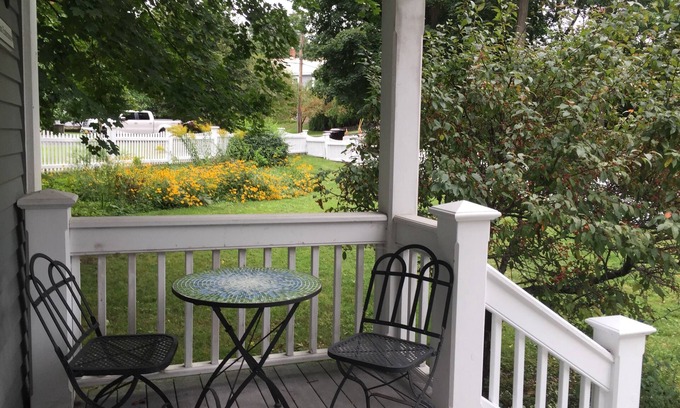 North Bennington Historic District House | Exceptional Eddington House Inn with Family-Friendly Amenities