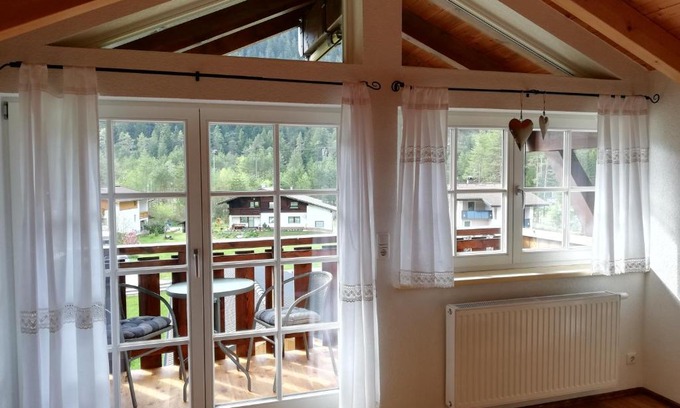 Stanzach Apartment | Relax at Eddy's Panorama Suite with Ocean View & Breakfast