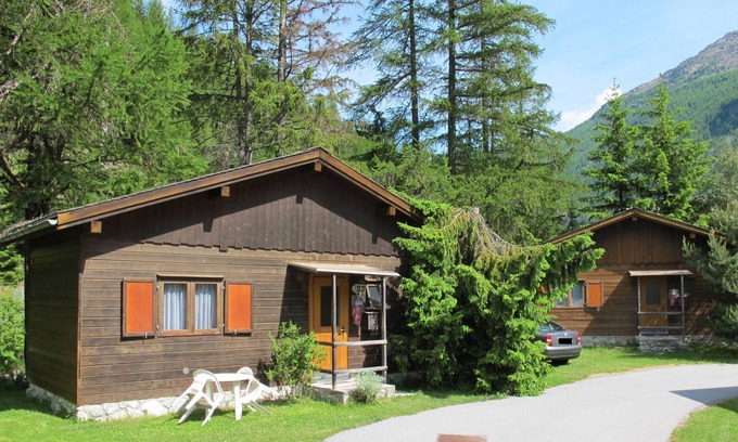 Saas-Balen House | Pet-Friendly Comfort at Edelweiss by Interhome