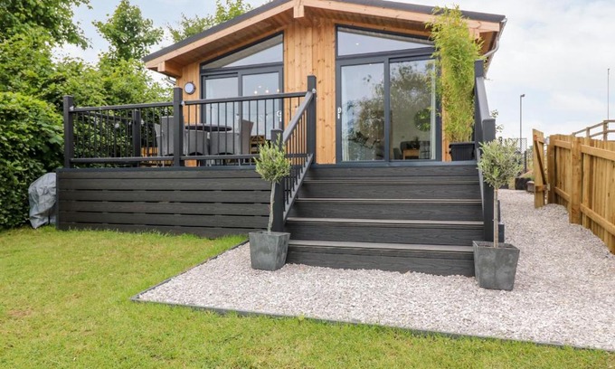 Cupar House | Guest Rated 10/10 at Eden Fields Lodge - Family Friendly Stay