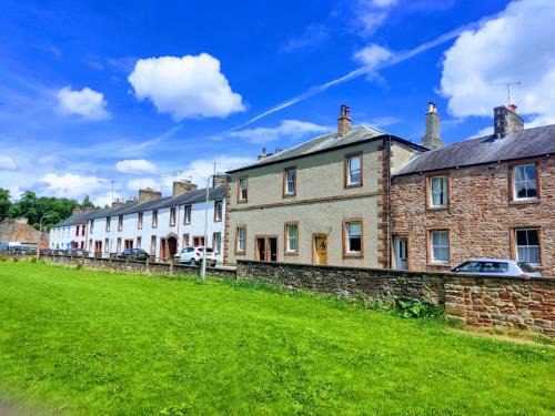 Appleby-in-Westmorland House | Pet-Friendly Retreat at Eden House - Rated 8.9 by Guests