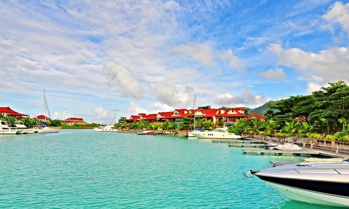 Eden Island Apartment | Experience Eden Island: Beachfront 3-Bed with Spa & Pool