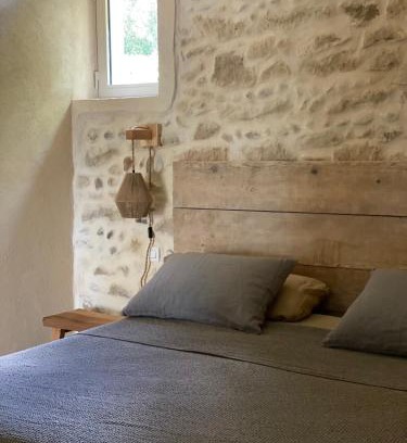 Eyragues Apartment | Relax at Appartement Éden with Pool in Eyragues Countryside