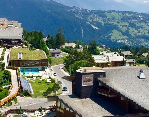Anzere Hotel | Discover Eden Resort Anzère: Pet-Friendly & Relaxing Spa