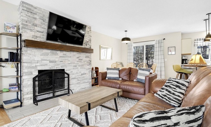 Bethel House | Family-Friendly Stay at Eden Ridge Townhouse 4-F