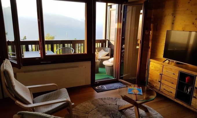 Saint-Pierre-de-Clages Apartment | Perfect Eden-Roc Studio with Pool and Stunning Views