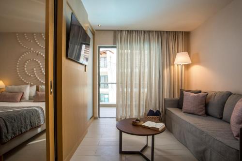 Kallithea Resort | Experience Eden Roc Resort: All-Inclusive Paradise Awaiting