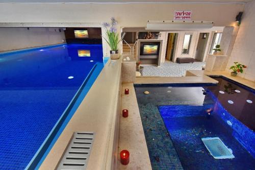 Had Nes Cabin | Experience Eden's Boutique: Oceanfront Spa & Breakfast Awaits