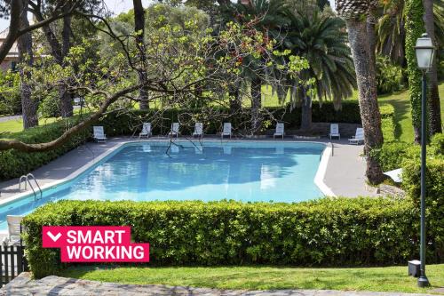 Nervi Apartment | Experience Eden Vista Mare: A 4-Star Poolside Retreat
