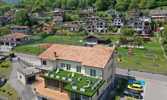 Cerano d'Intelvi House | Family-Friendly EderaRooms with a 9.5/10 Guest Rating