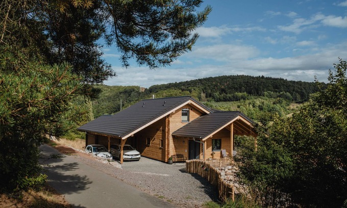 Nieder-Werbe House | Lake Edersee Retreat - Guest Rated 10/10 with Ocean Views