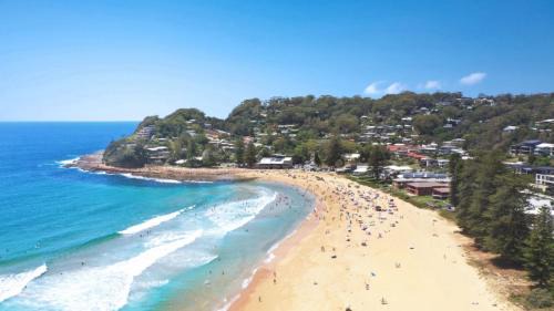 Avoca Beach House | Edge Luxury Apartment with Ocean View Near the Beach