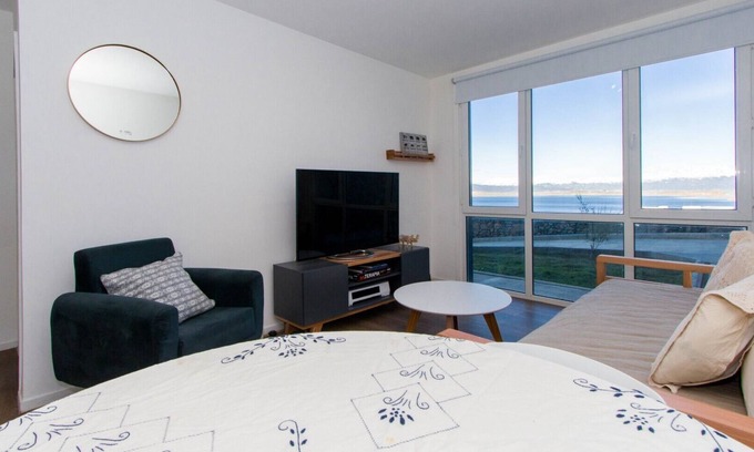 Province of Tierra del Fuego Hotel | Discover Edificio Miradores del Beagle with Spa & Family Amenities
