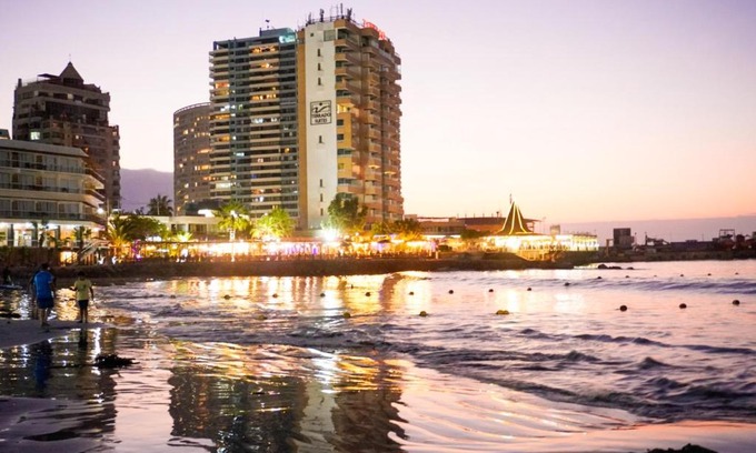 Cavancha Apartment | Oceanfront Oasis at Edificio Royal Marine - Rated 8.8/10