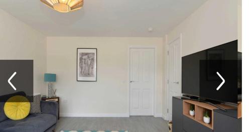 Blackburn Villa | Relaxing Edinburgh Upper Villa: Pet & Child Friendly Retreat
