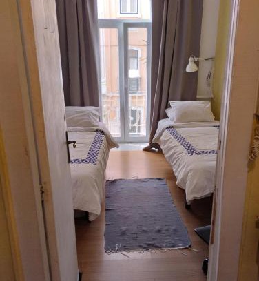 Lisbon Old Town House | Budget-Friendly Stay at Edith Cavell10 Lisbon Guest House