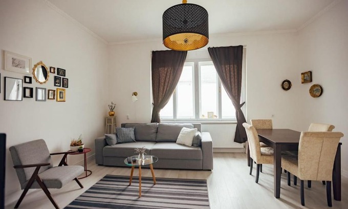 Zrenjanin Apartment | Edith Piaf - Family-Friendly Retreat with Perfect Reviews