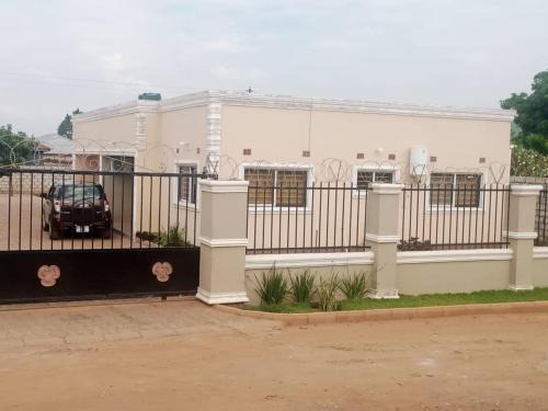 Lusaka Apartment | Budget-Friendly Edmut Apartments - Rated 8.8/10 & Child Safe