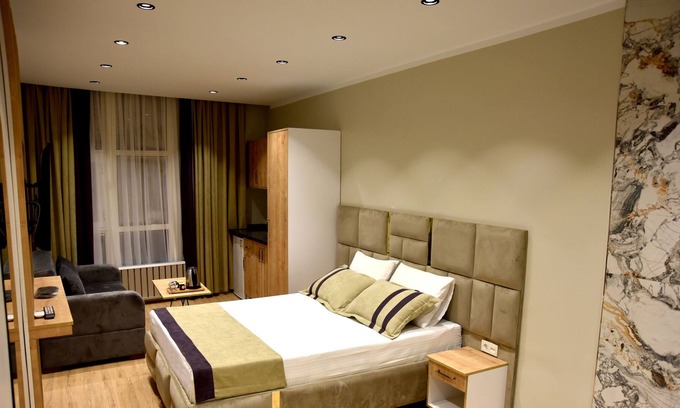 Bagcilar House | Discover EdwinPlus Hotel in Central Istanbul - Family Friendly