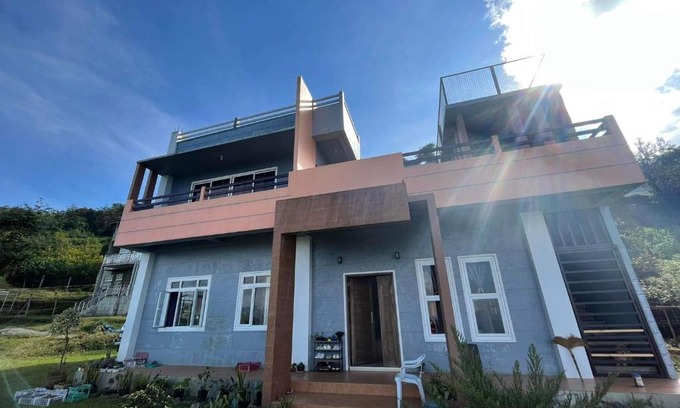 La Trinidad House | Family-Friendly Comfort at Edwin's Place Awaits You