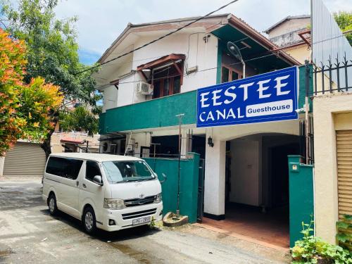 Wellawatta South Hotel | Family-Friendly EESTEE Canal: Your Perfect Getaway