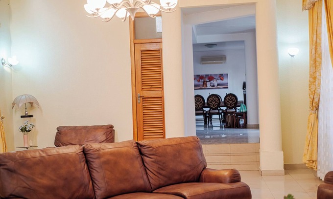 Accra Hotel | Eey Kay Booking Ghana
