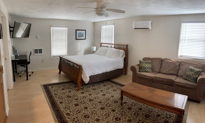 Craig Creek Apartment | Cozy Efficiency Apartment in New Castle Near Appalachian Trail