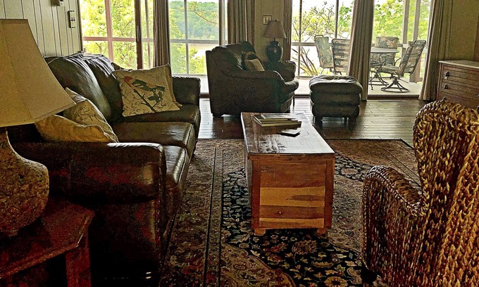 Shell Knob House | Inviting Effie's with Breathtaking Table Rock Lake Views